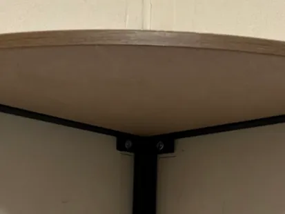 Corner Shelf Retainer