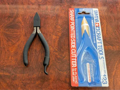 Tamiya Fine-Tipped Thin-Bladed Nippers Protective Cover & Pinky Hook