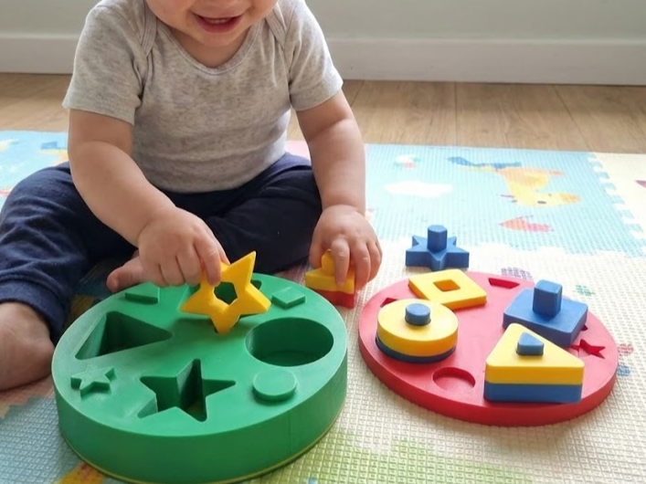 Puzzle toy for toddlers and babies