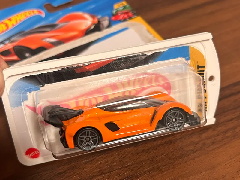 Hotwheels tag / keychain