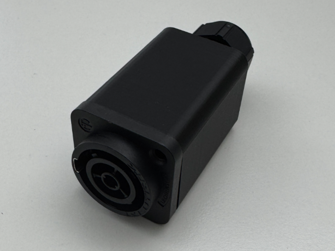 Neutrik True1 Zugentlastung