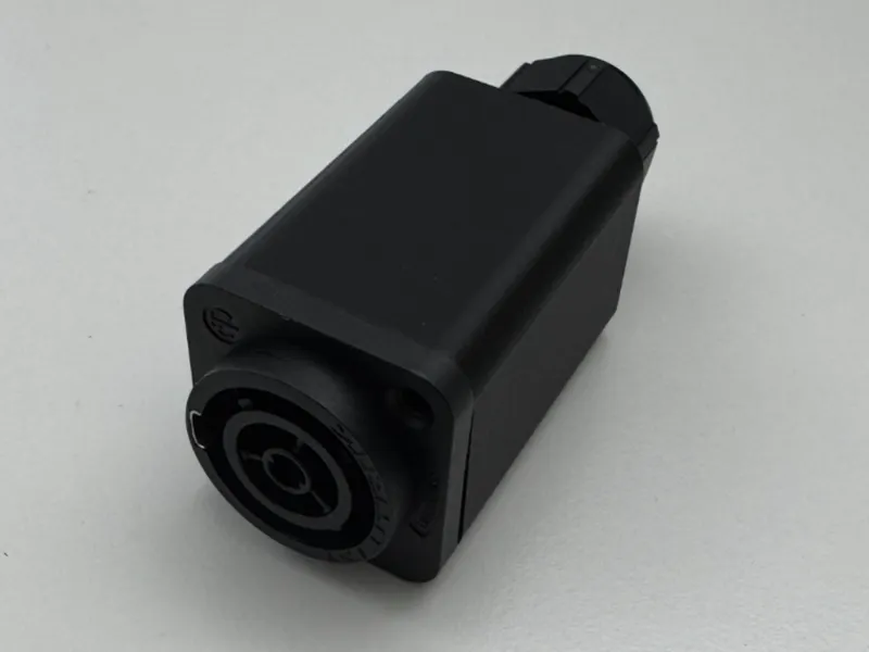 Neutrik True1 Zugentlastung