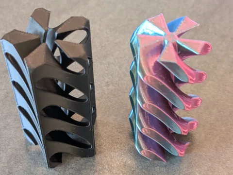 Objeto manipulable: Impossible Passthrough Pentagon - Free to Sell — referencia de MakerWorld