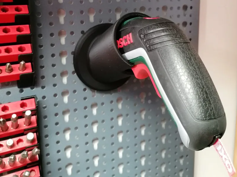 Halter für IXO Bosch Akkuschrauber auf Küpper Wand