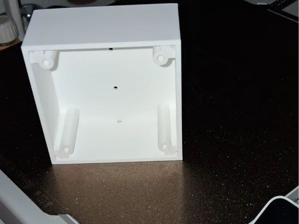 Boîtier en saillie pour prise électrique