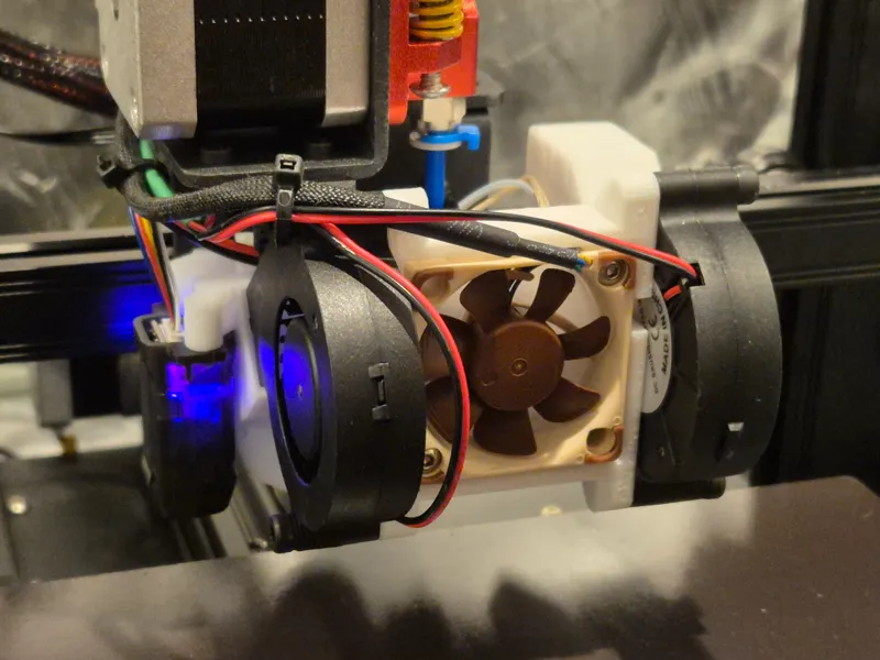 Ender3 Dual Fan Duct with space for hotend screws
