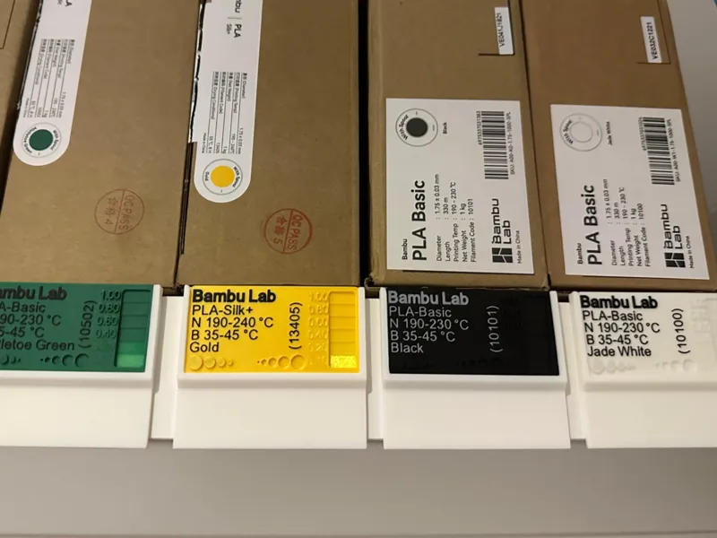 Filament Swatch Halter für IKEA LACK Regal