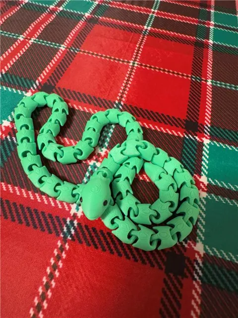Tiny Flexi Snake 'The Longer One' view 3