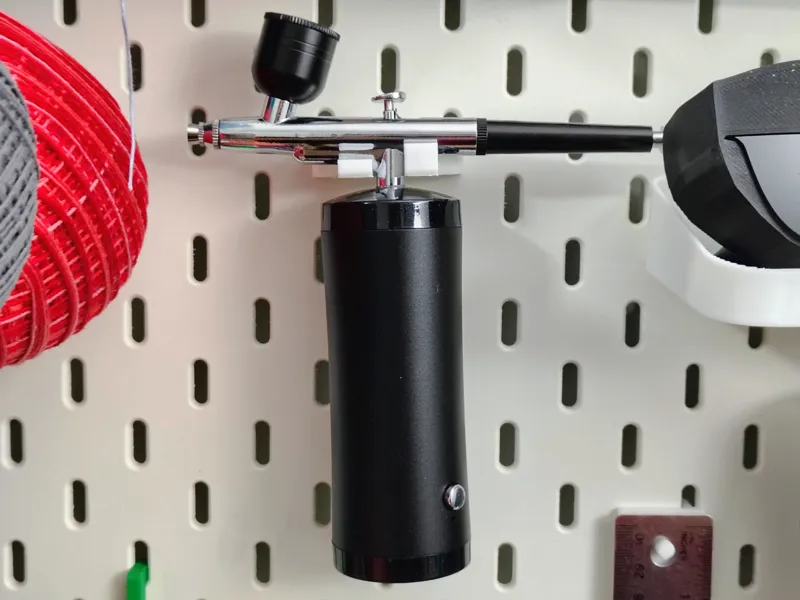 Portable Airbrush holder for  Ikea Skadis Pegboard
