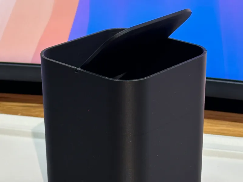 Mini Trash Bin with Lid