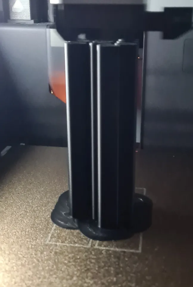 Clip for Privacy Tape
