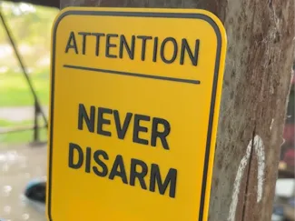 Never Disarm sign for FPV bando