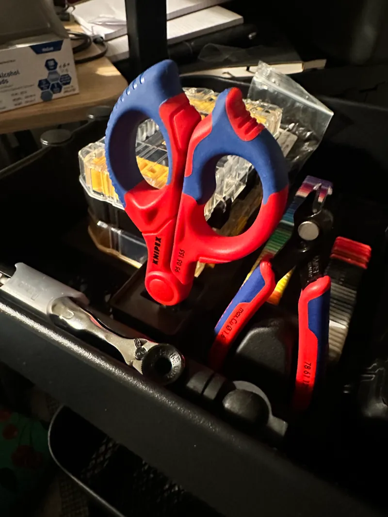 Gridfinity Holder for KNIPEX Shears