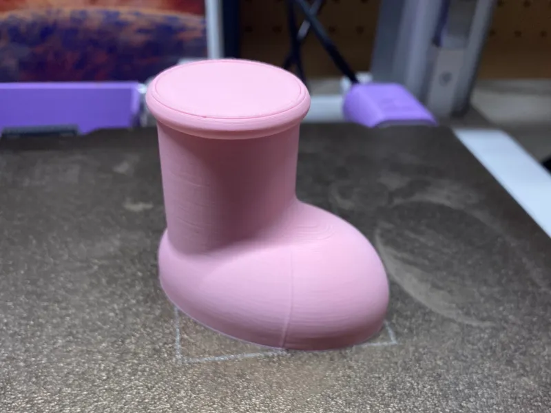 Red Boot solid 
