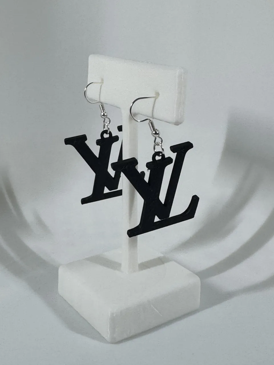 Louis Vuitton Earrings view 2
