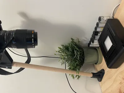 DIY copying stand for analog photography 