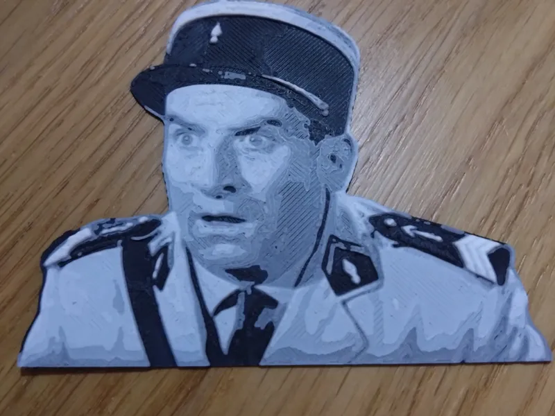 gendarme à Saint-tropez