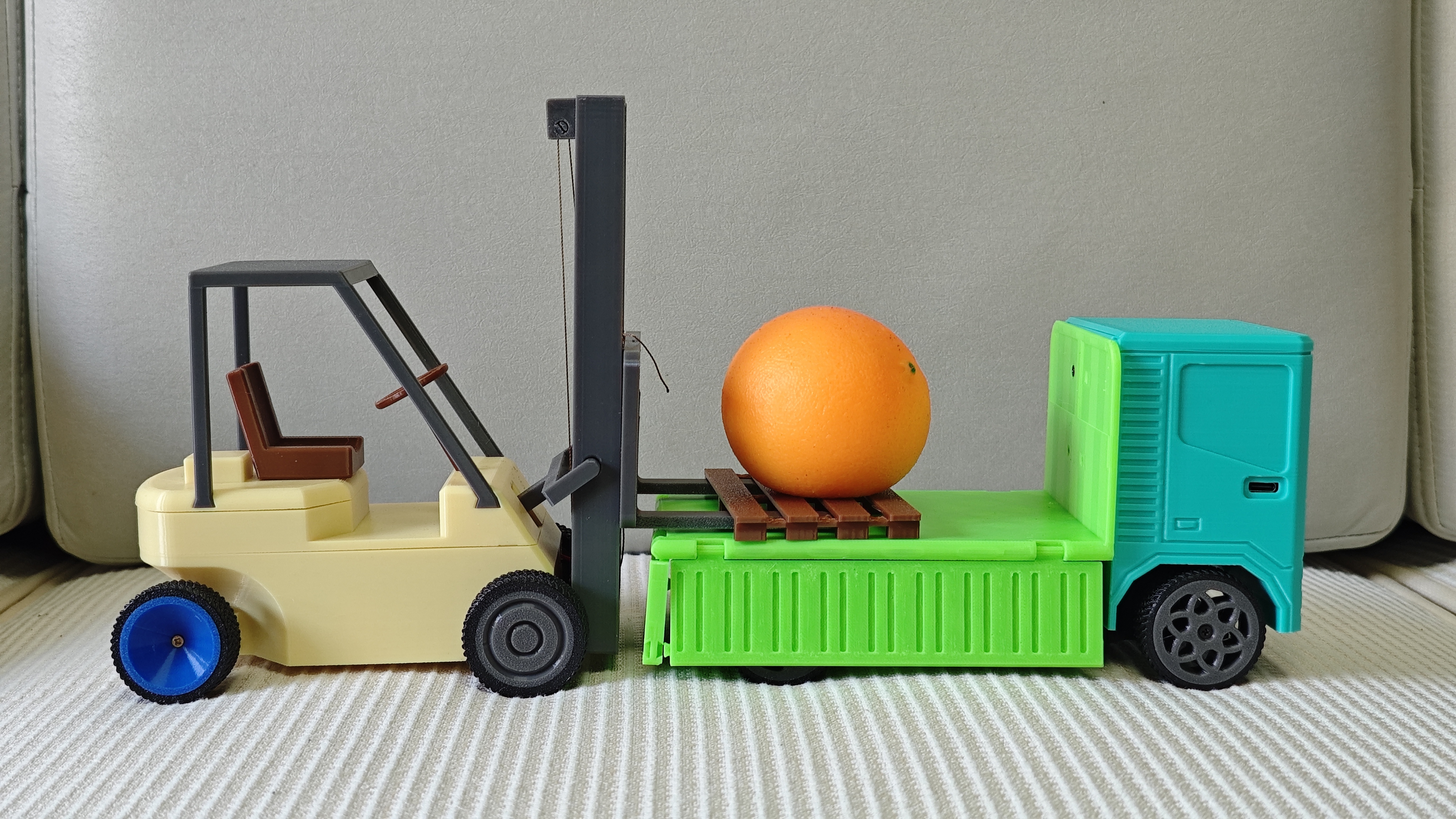 Miniatura 2 do modelo 3D 8通道遥控翻斗车渣土车泥头车（A1mini可用）