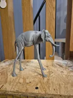 Éléphant façon Salvador Dalí — photo 4