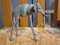 Éléphant façon Salvador Dalí — photo 2