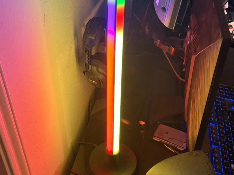 Quad V Channel Led Lamp Base Stand