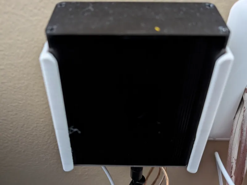 Louder-Esparagus wall mount bracket