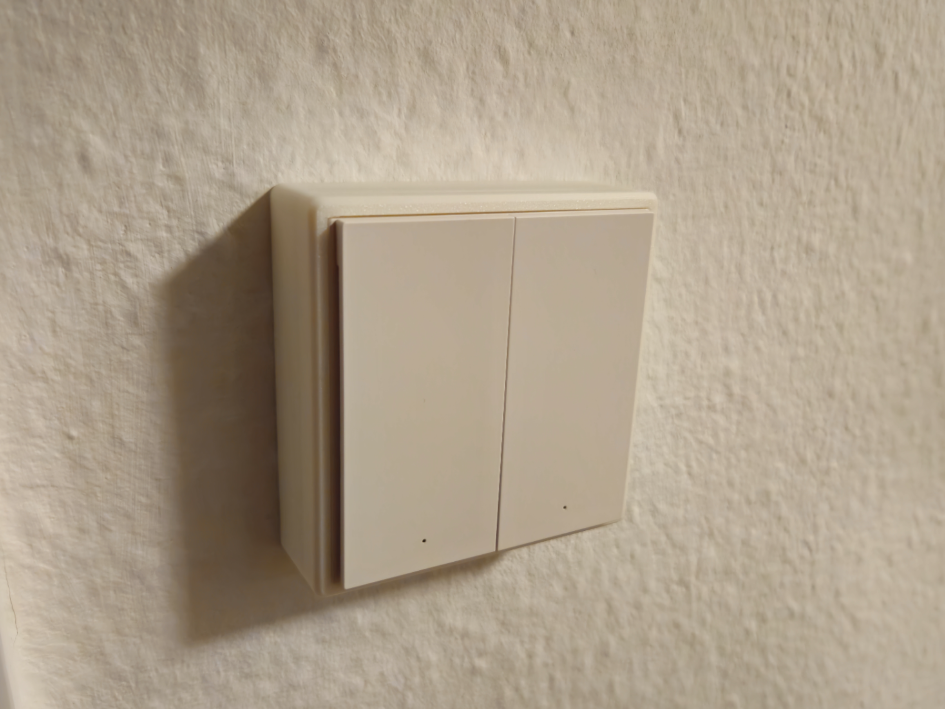 Customizable Smart Home Light Switch Guard