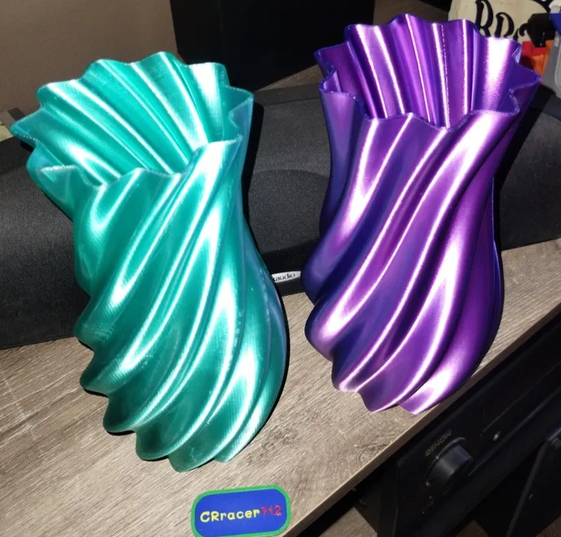 Elegant 8" Vase