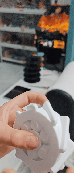 丝滑的指尖陀螺