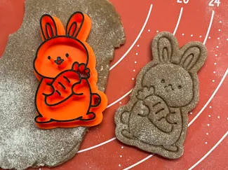 Bunny with carrot cookie cutter