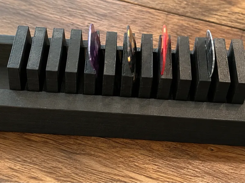 Guitar pick holder