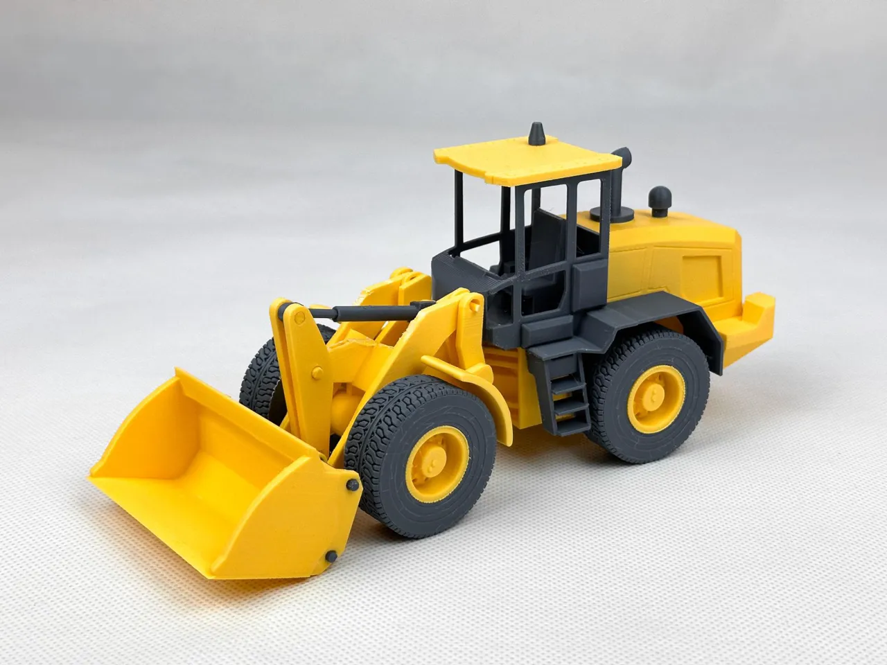 Catherpillar 930M Front Loader view 2