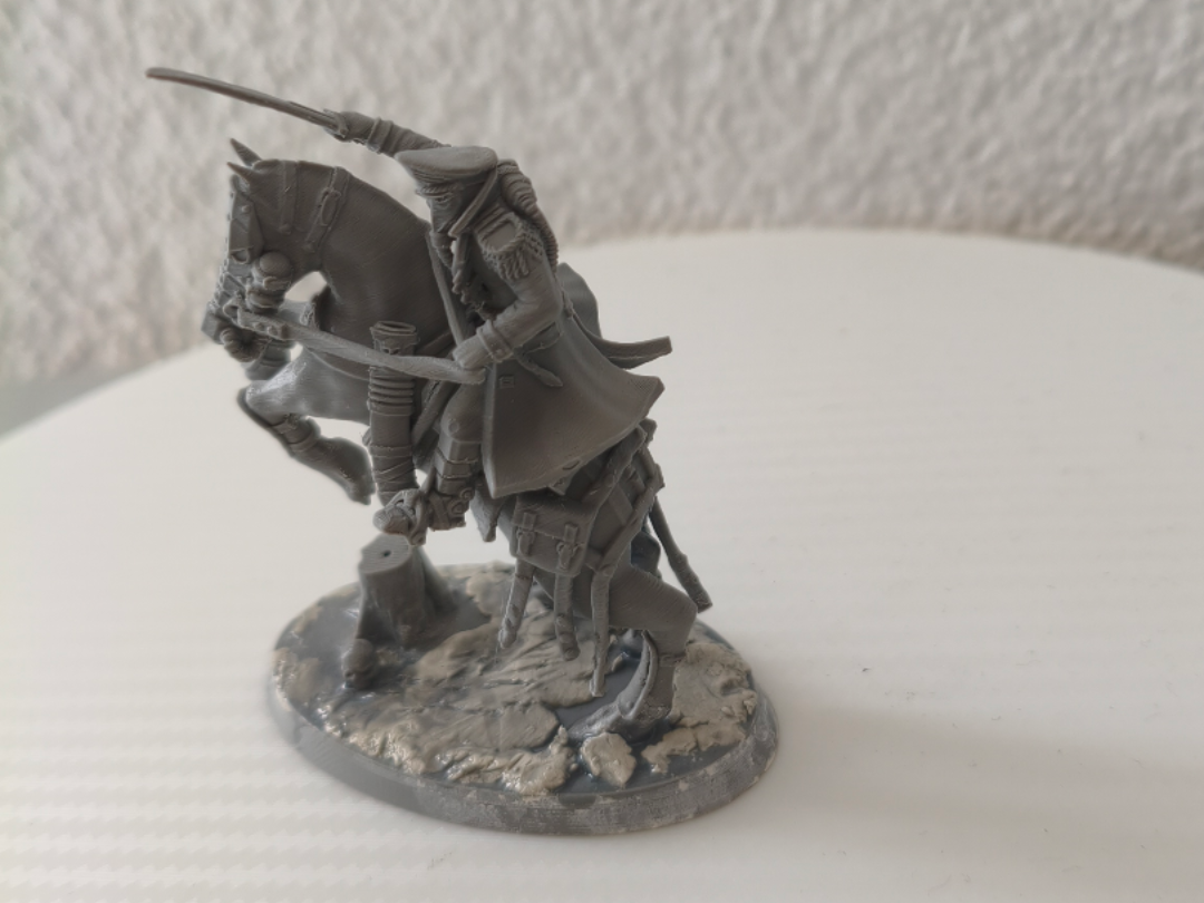 40k Gasmask mounted commisar with sword