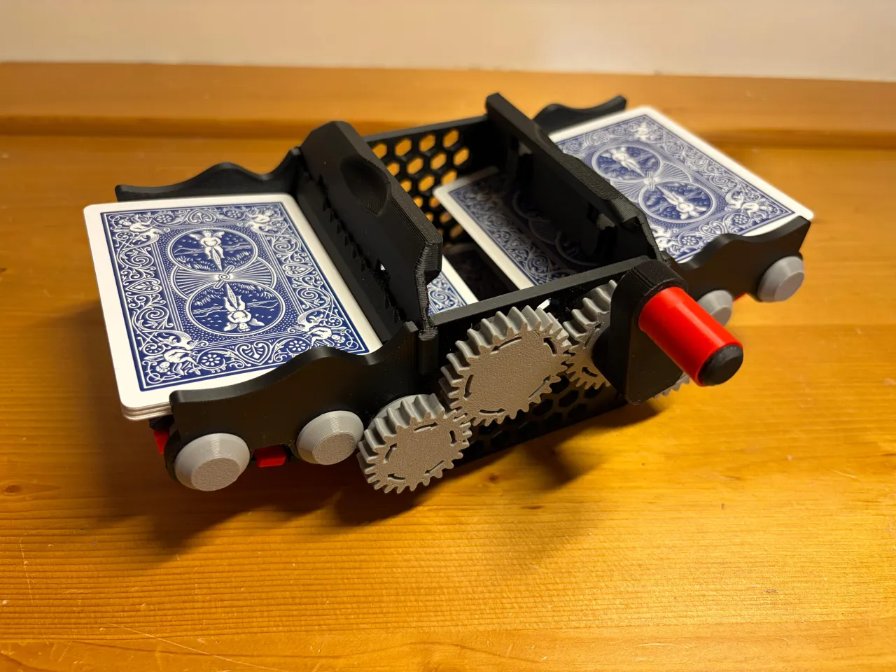 Card Shuffler V2 - No Screw, No Glue view 4