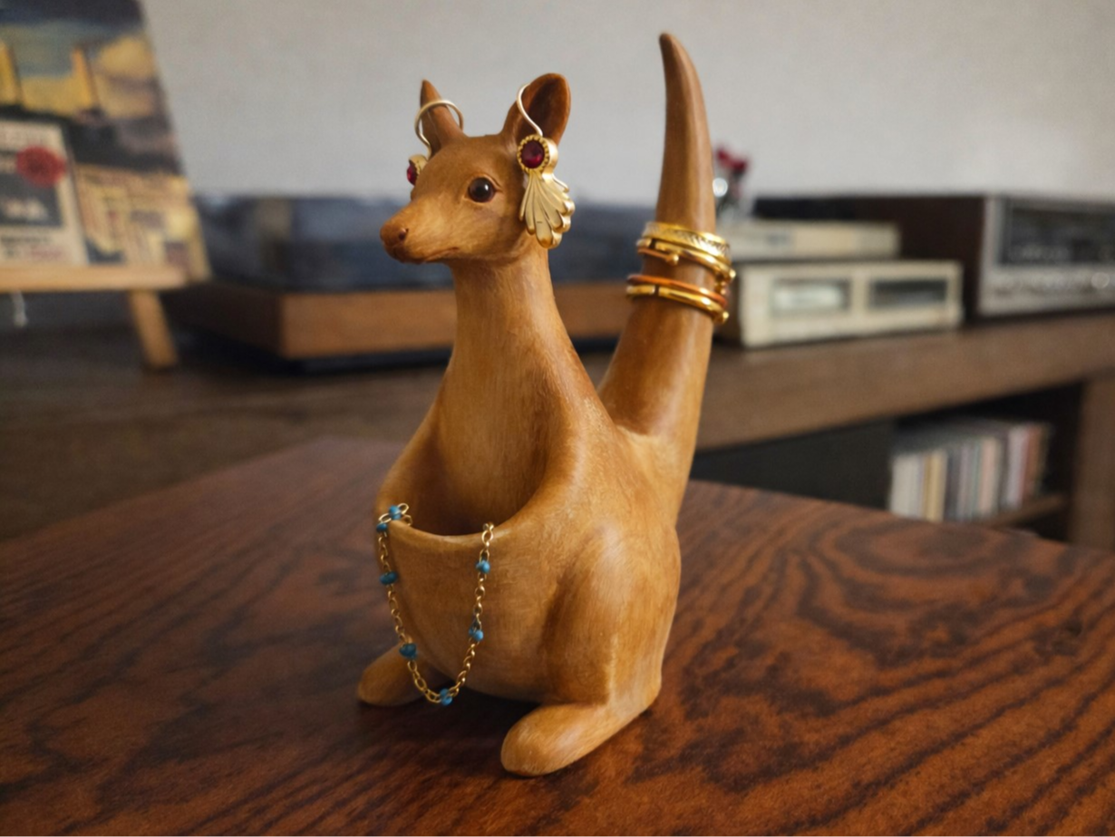 RingooRoo -  Aesthetic Kangaroo Jewelry Organizer