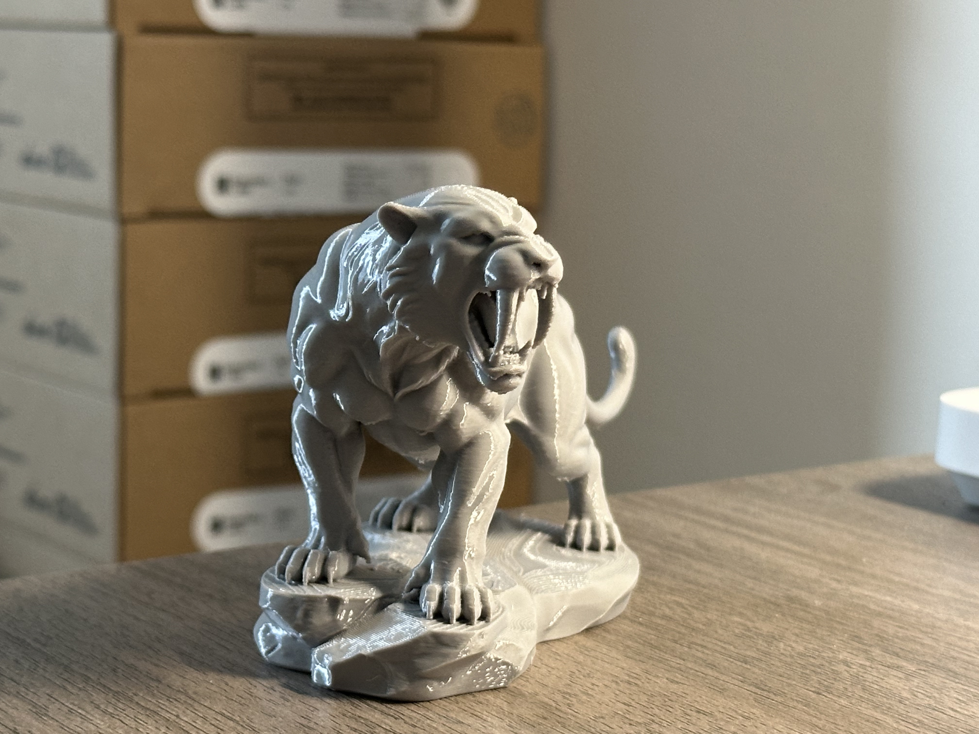 Miniatura 1 do modelo 3D 咆哮的剑齿虎 简单支撑