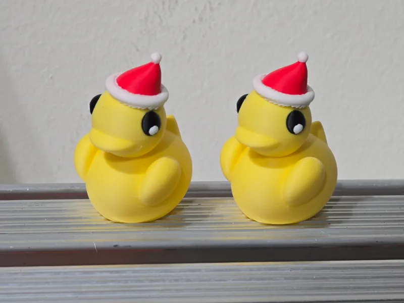 Santa Duck (Figure/Ornament/Key Chain)