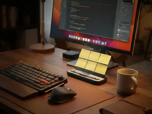 Monitor Note Dock