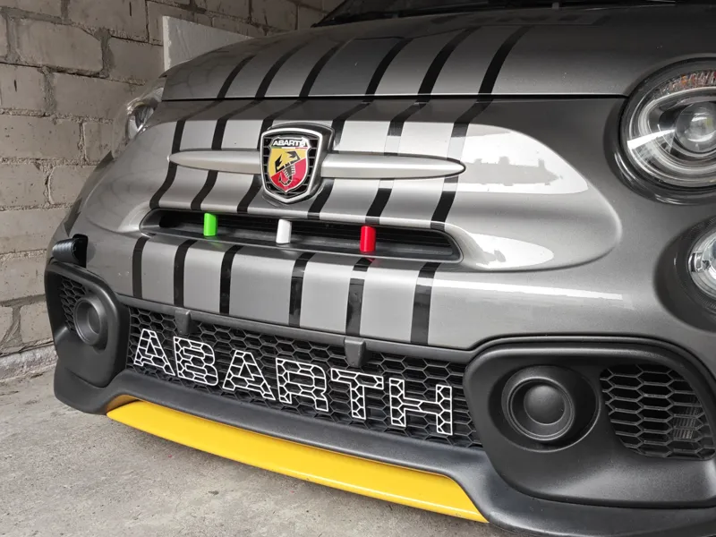 Abarth 595 Serie 4 Grill Clips (NO AMS)
