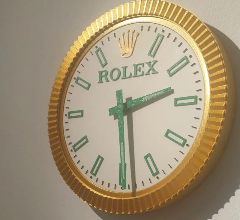 Reloj Rolex F1, funcional para colgar en pared.