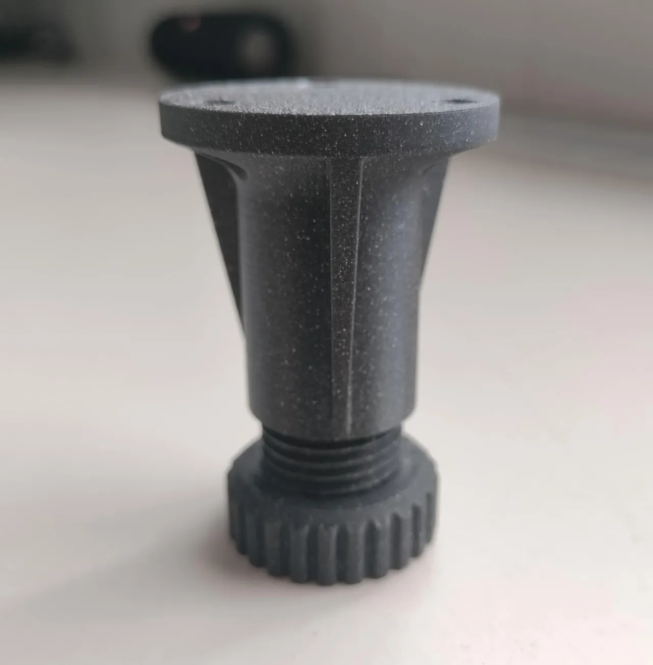 Adjustable Feet - Strong view 2