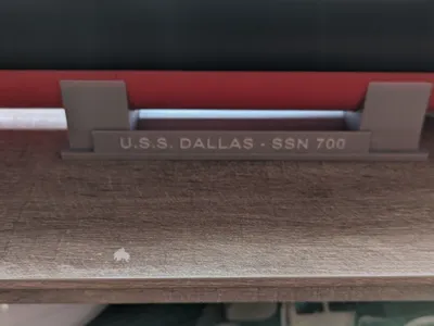 Minimal Stand for the USS Dallas Model by manicman