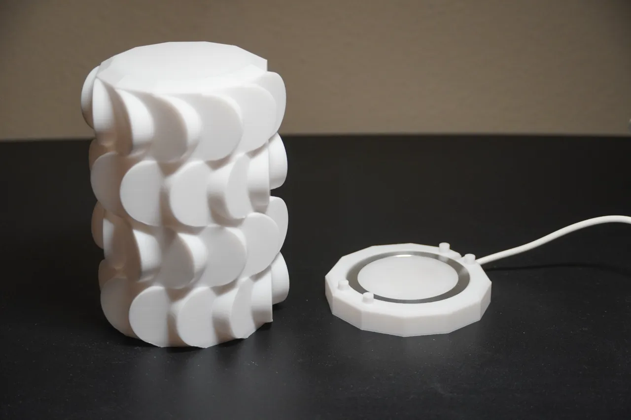 Waved Lamp view 3