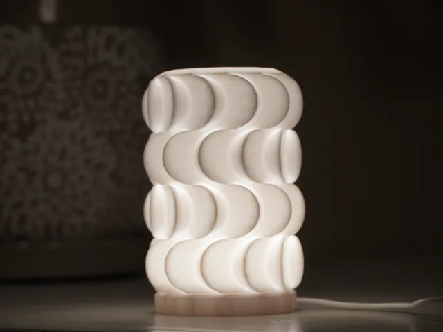 Waved Lamp