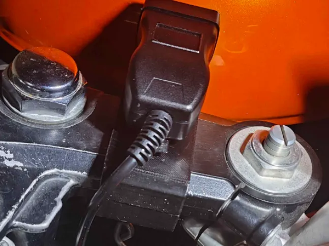 Support bloc de chargement SV650S
