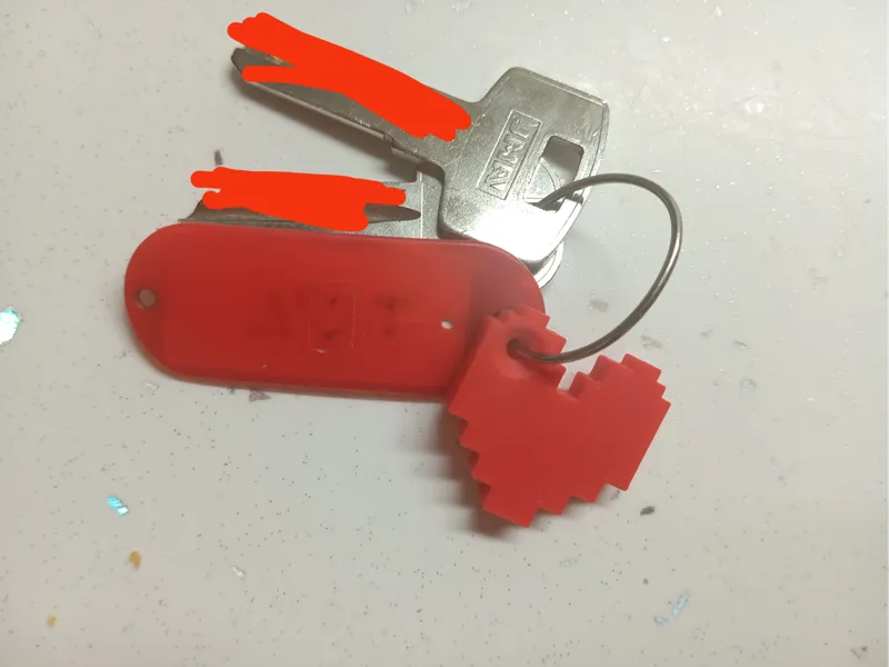 Undertale/Deltarune SOUL keychain