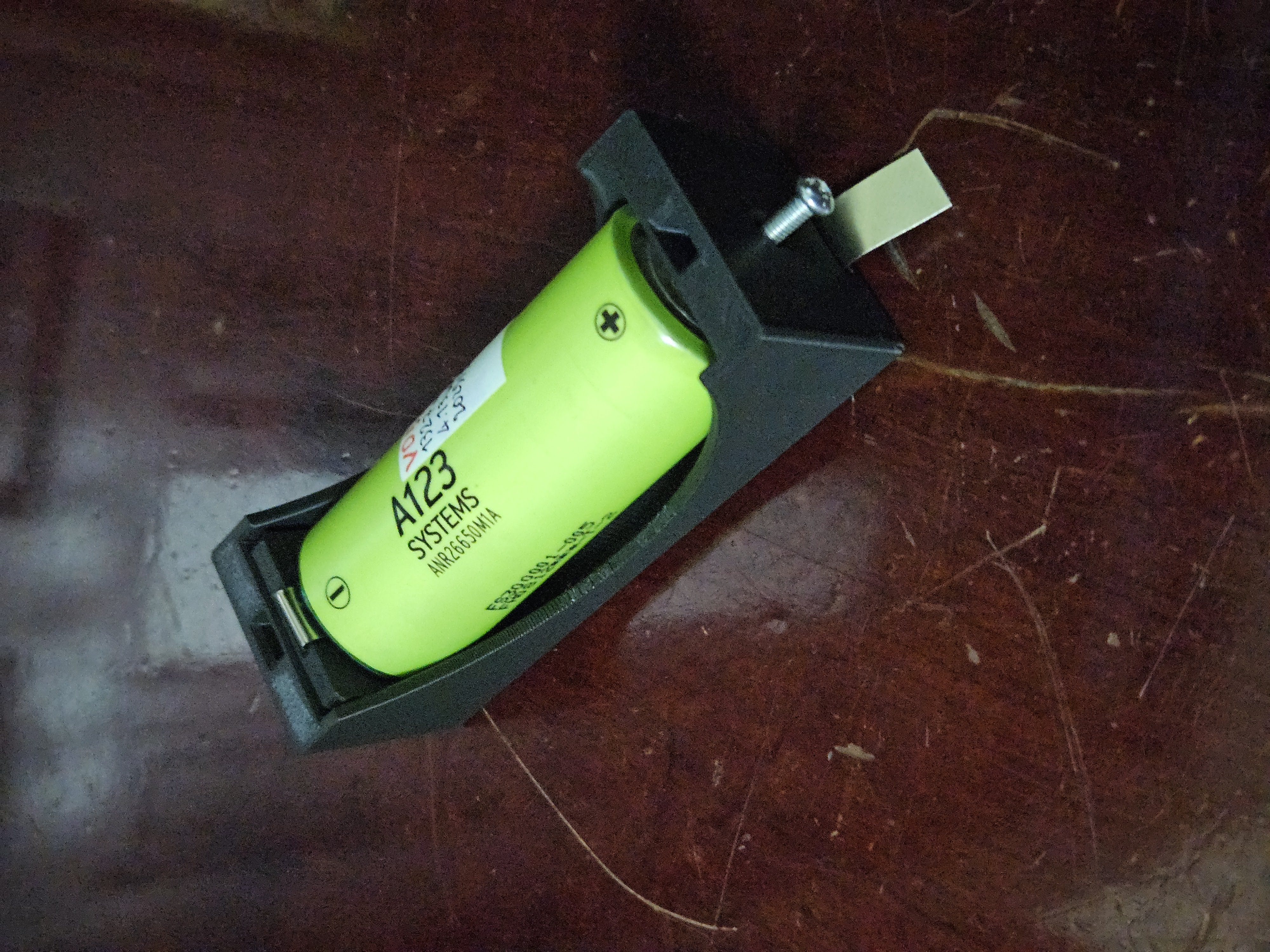 Robust 26650 26700 connectable cell holder