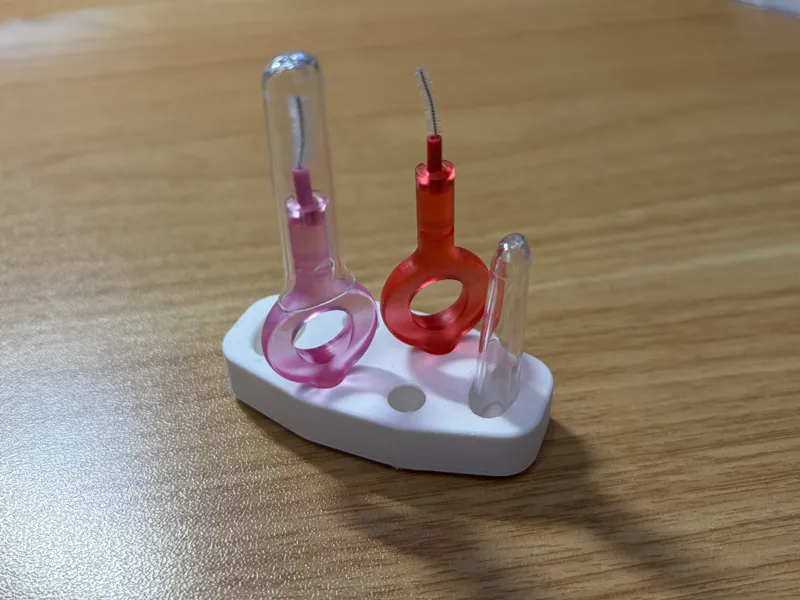 Simple holder for Curaprox interdental brushes