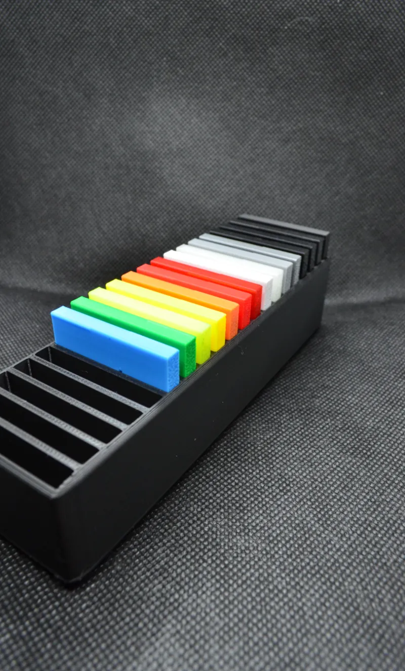 Filament sample + holder