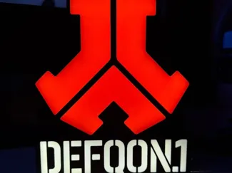 DEFQON 1 LIGHTBOX / CARTEL LUMINOSO